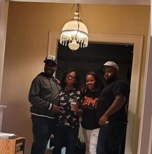 Meet your Posher, Beverly